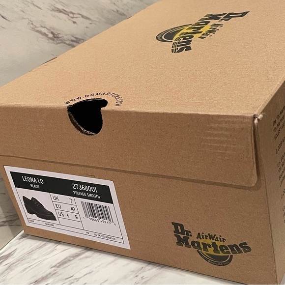 DR MARTENS Leona Lo Vintage Smooth Leather Lug Sole Platform Heeled Shoe Black 9 - Picture 9 of 10